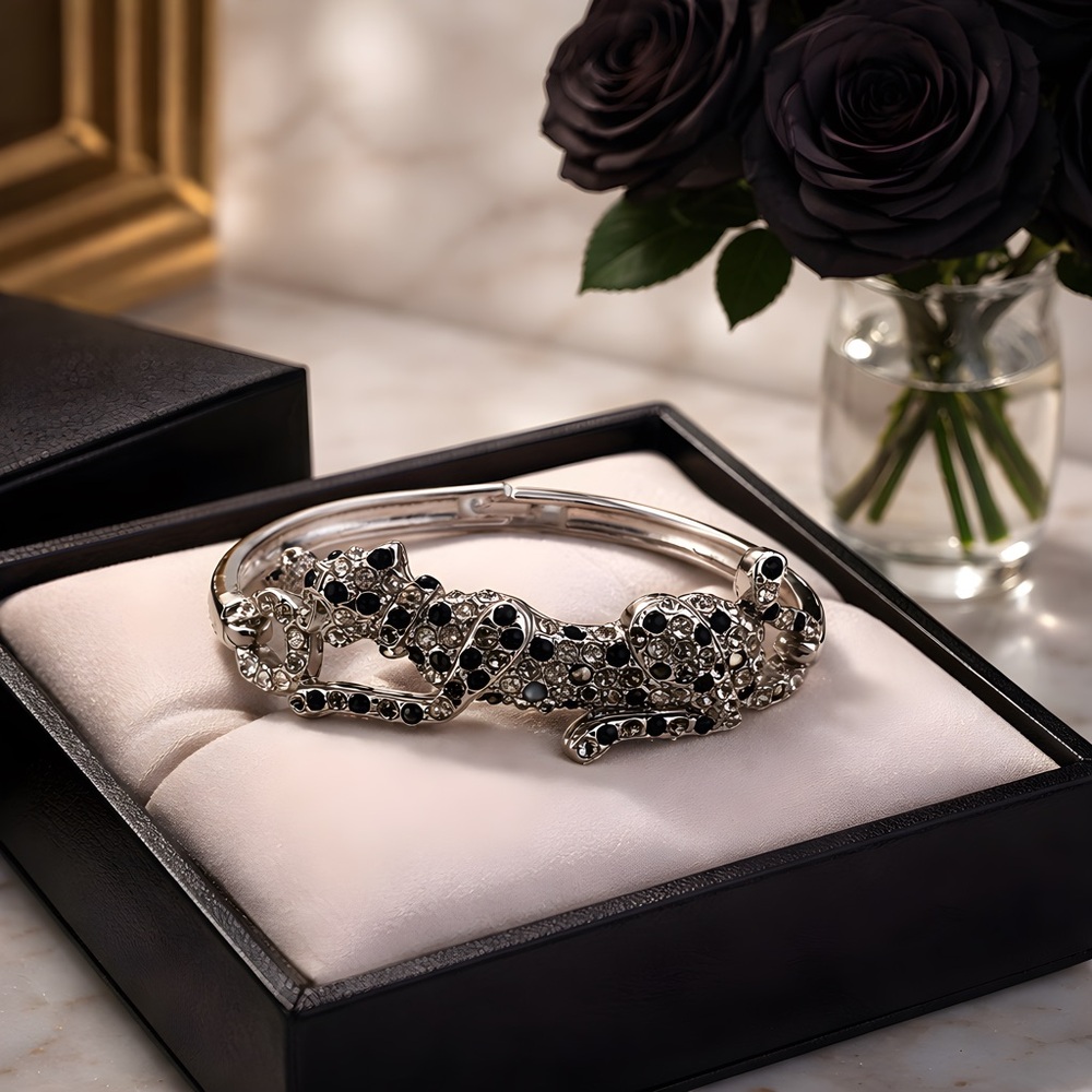 Green Eye Panther Metal Bracelet.